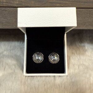 Vintage Avon Silver Toned Round Laser-Cut W/ Blue Clip On Earrings